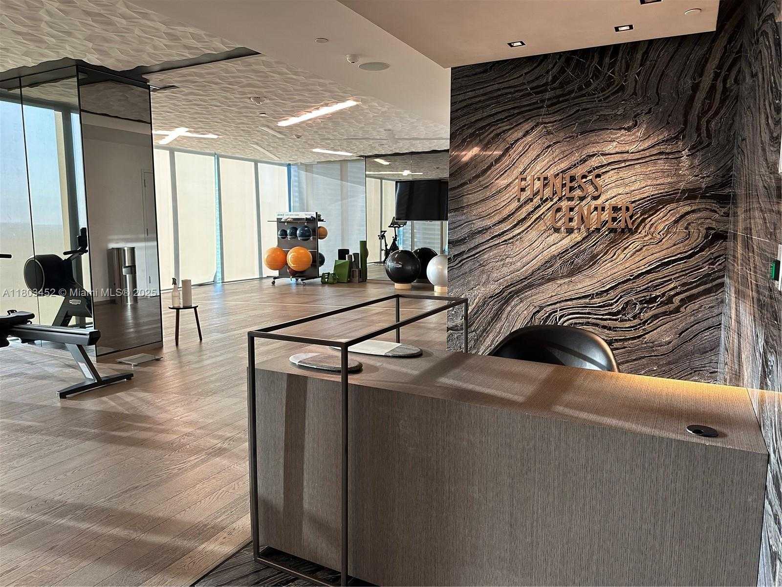 Small Image of 1451 BRICKELL AVE #2201, Miami Number 33