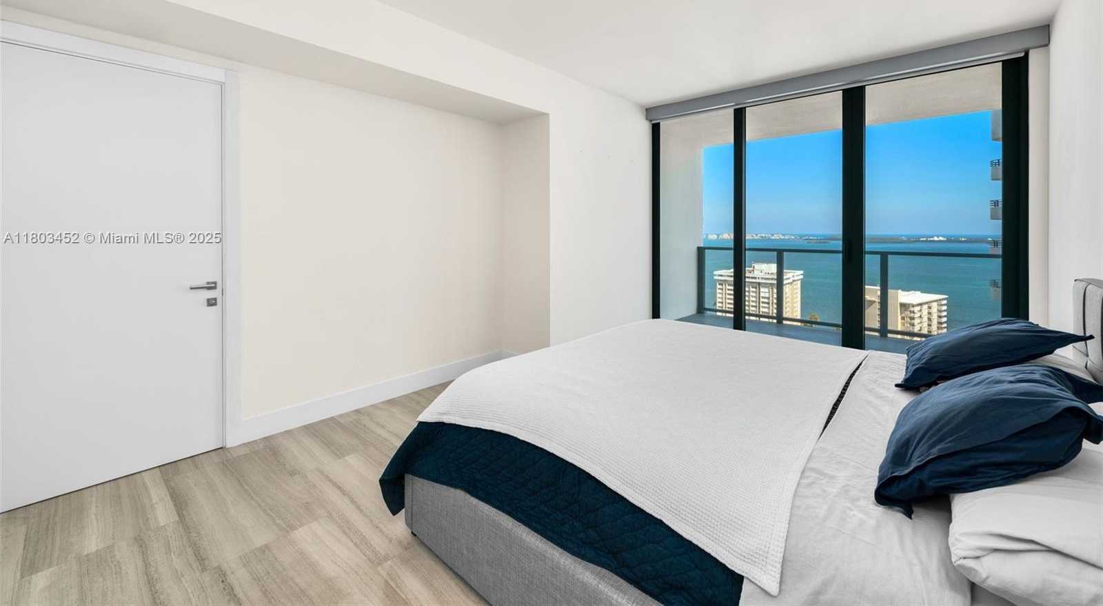 Small Image of 1451 BRICKELL AVE #2201, Miami Number 8