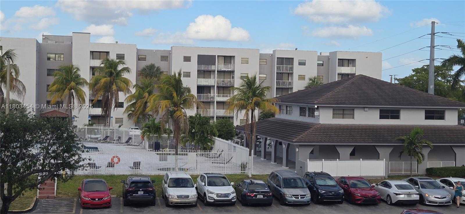 Small Image of 8145 NORTH WEST 7TH ST #320, Miami Number 14