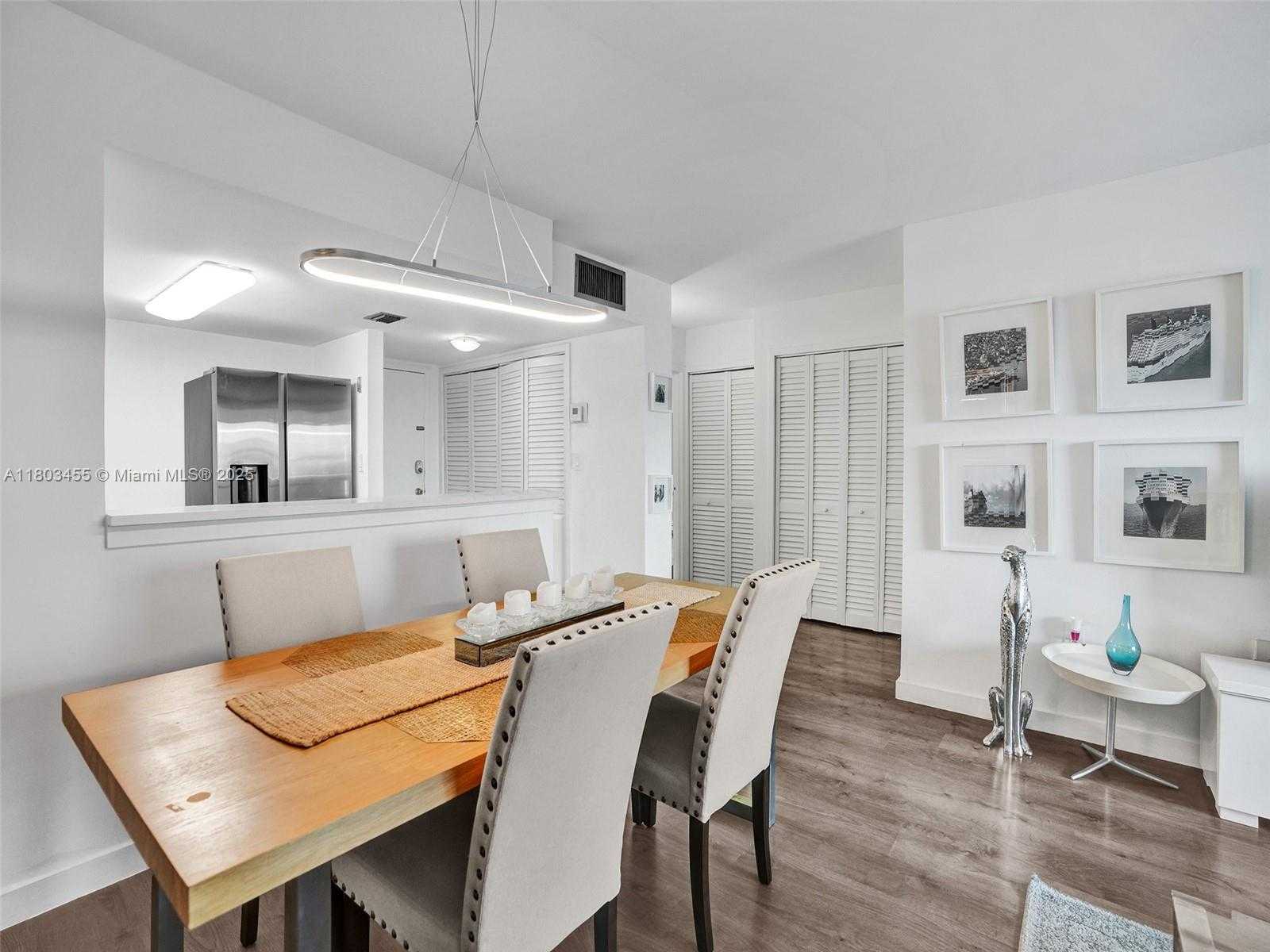 Small Image of 7928 WEST DR #504, North Bay Village Number 12
