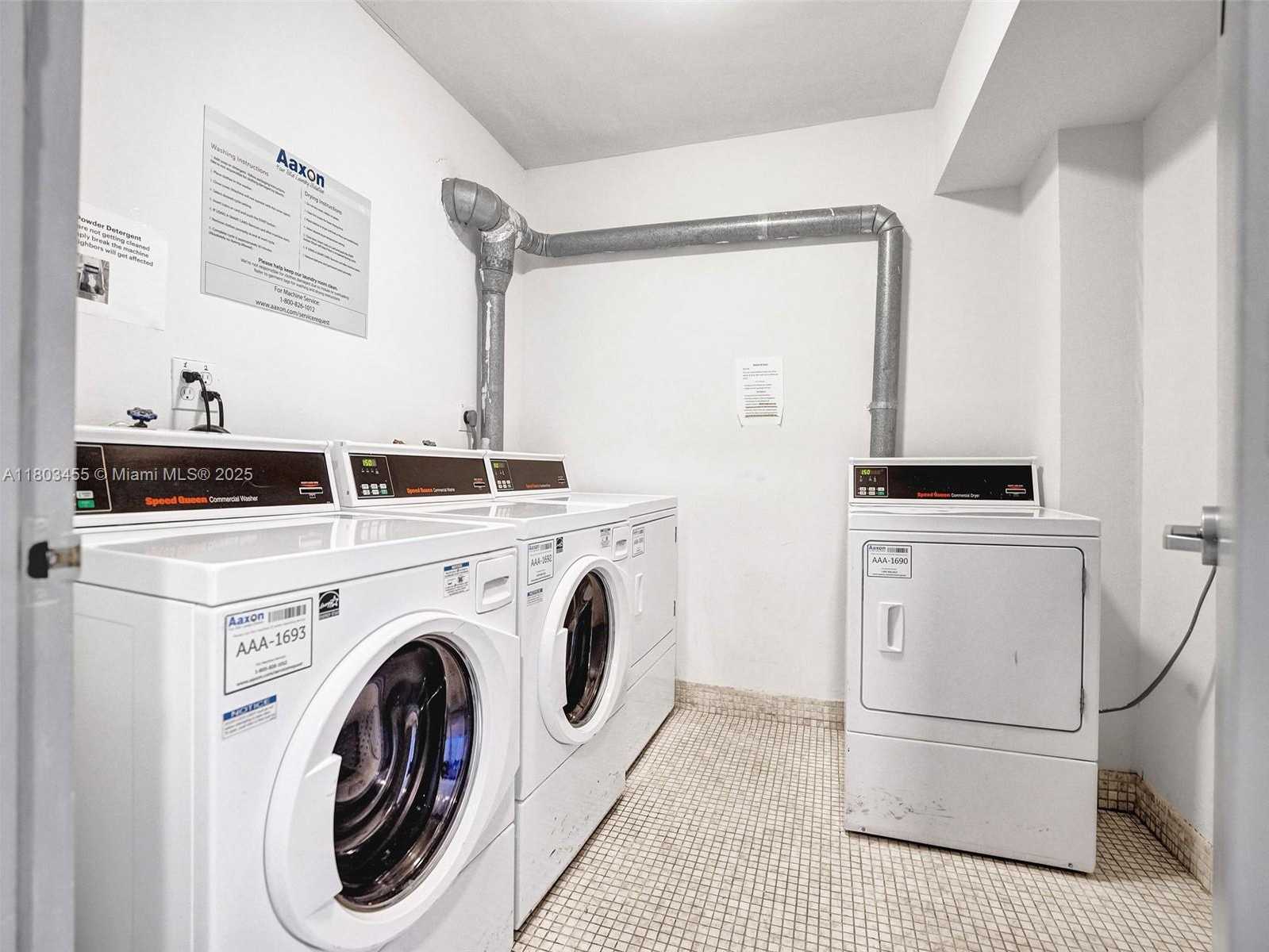 Small Image of 7928 WEST DR #504, North Bay Village Number 25