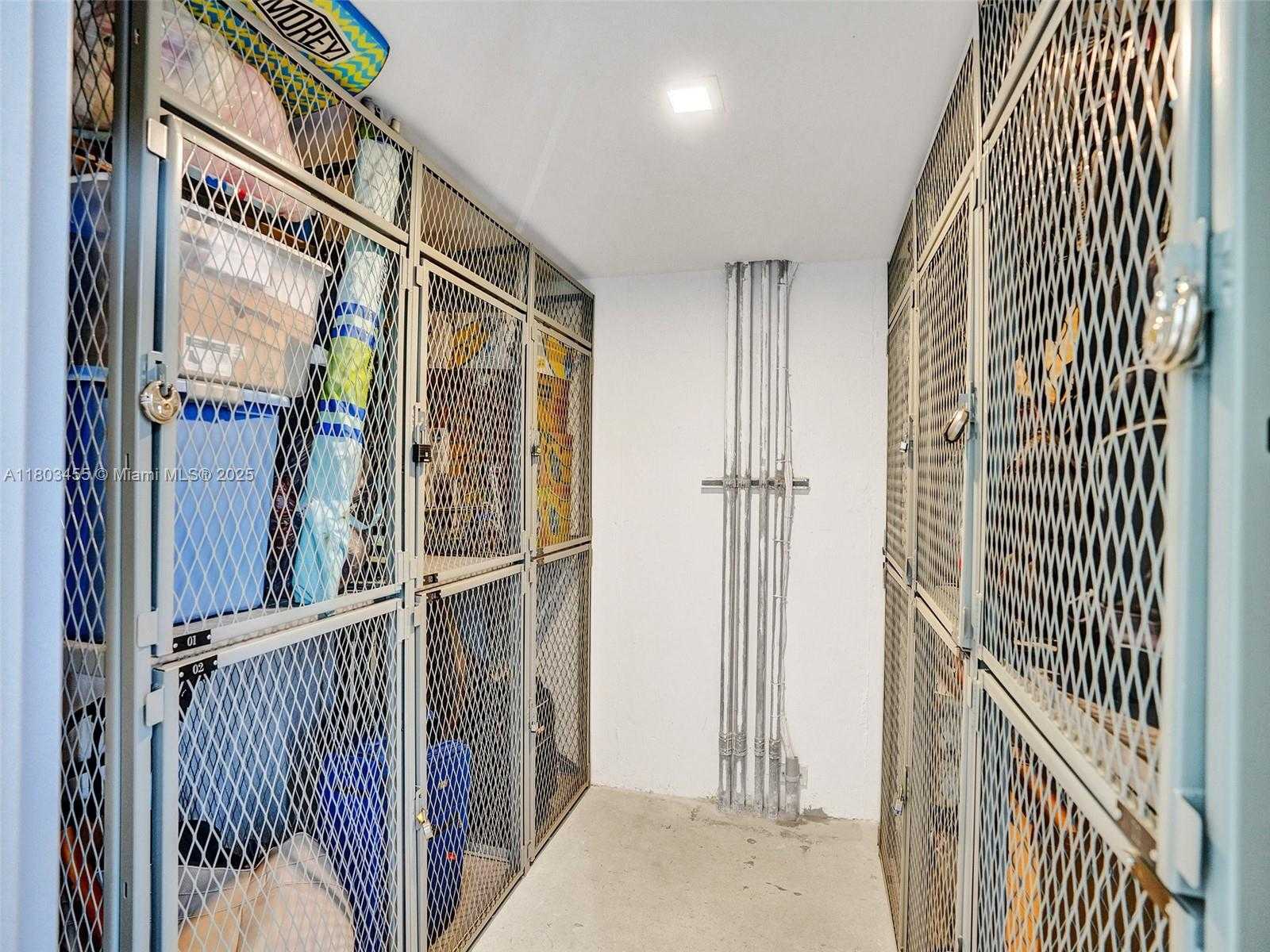 Small Image of 7928 WEST DR #504, North Bay Village Number 26