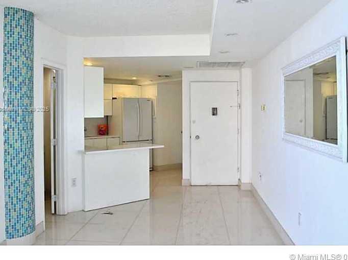 Small Image of 905 BRICKELL BAY DR #1030, Miami Number 10
