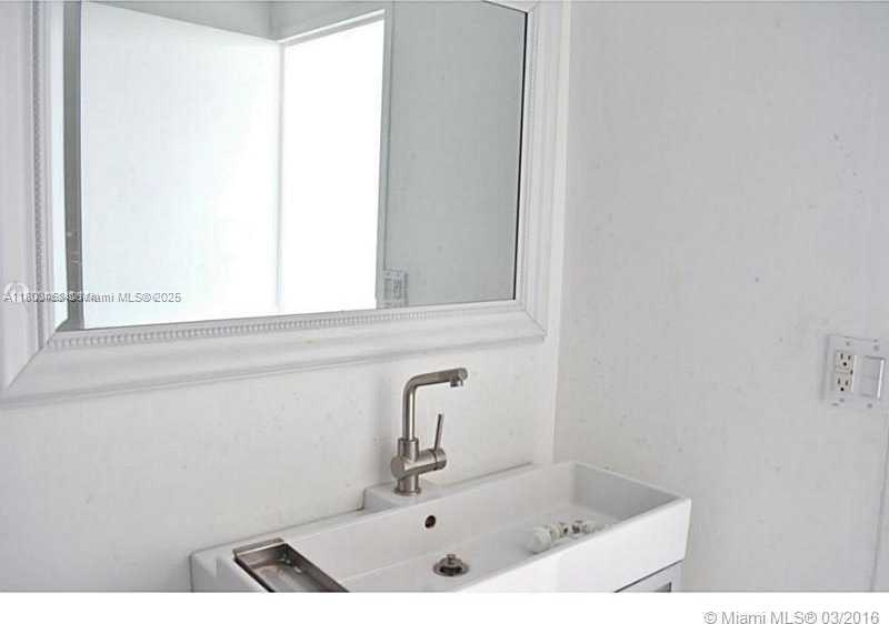 Small Image of 905 BRICKELL BAY DR #1030, Miami Number 21