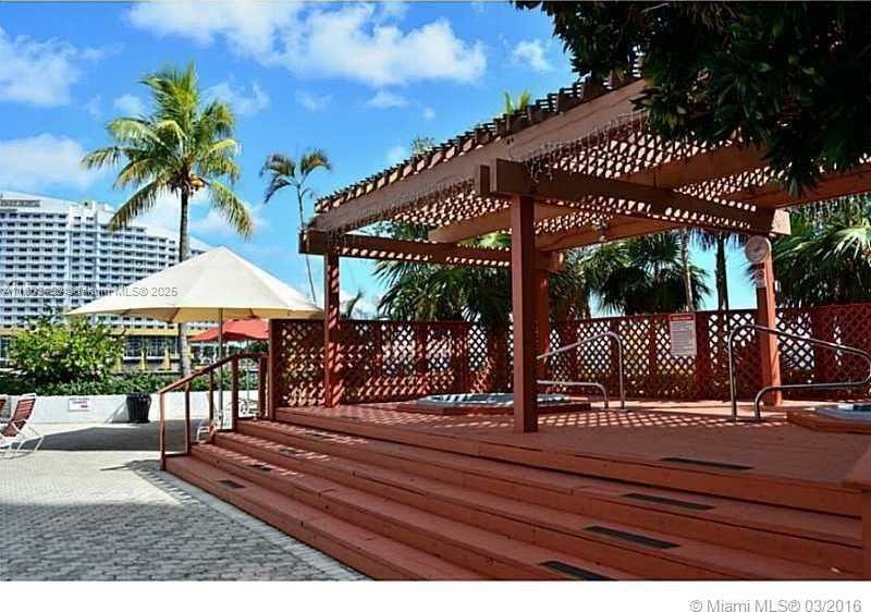 Small Image of 905 BRICKELL BAY DR #1030, Miami Number 24