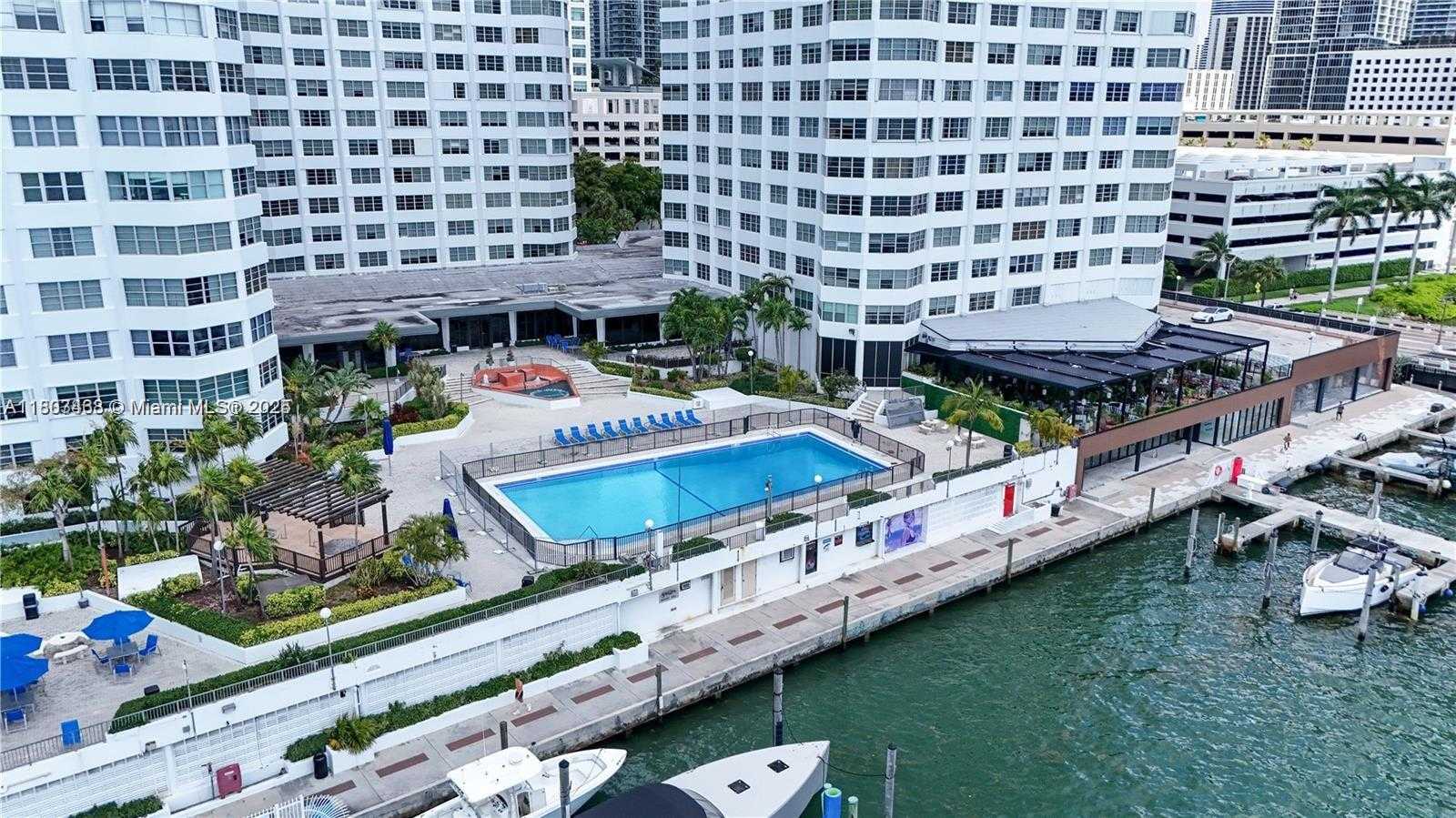 Small Image of 905 BRICKELL BAY DR #1030, Miami Number 42