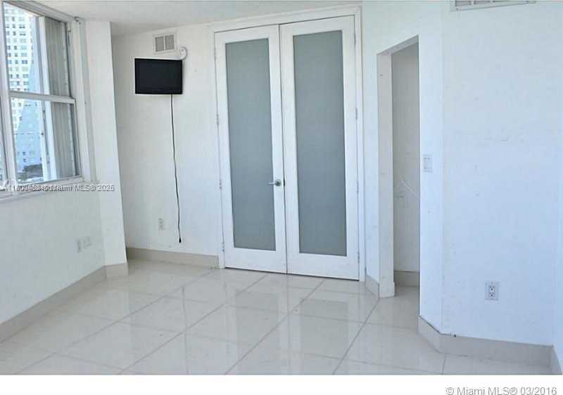 Small Image of 905 BRICKELL BAY DR #1030, Miami Number 5