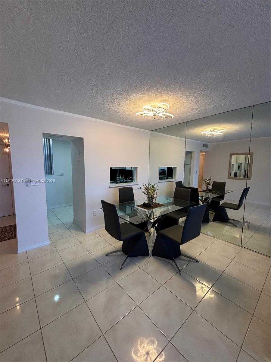 Small Image of 2859 LEONARD DR #G508, Aventura Number 6