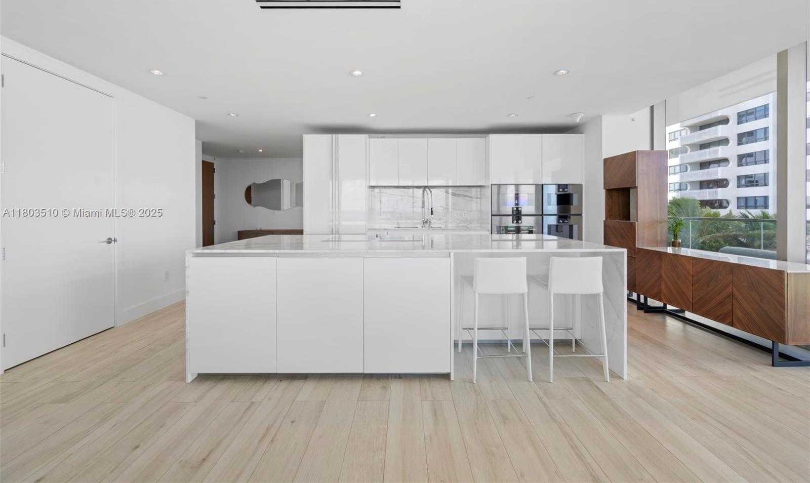 Small Image of 10203 COLLINS AVE #401, Bal Harbour Number 10