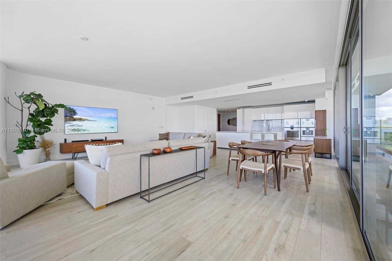 Small Image of 10203 COLLINS AVE #401, Bal Harbour Number 12