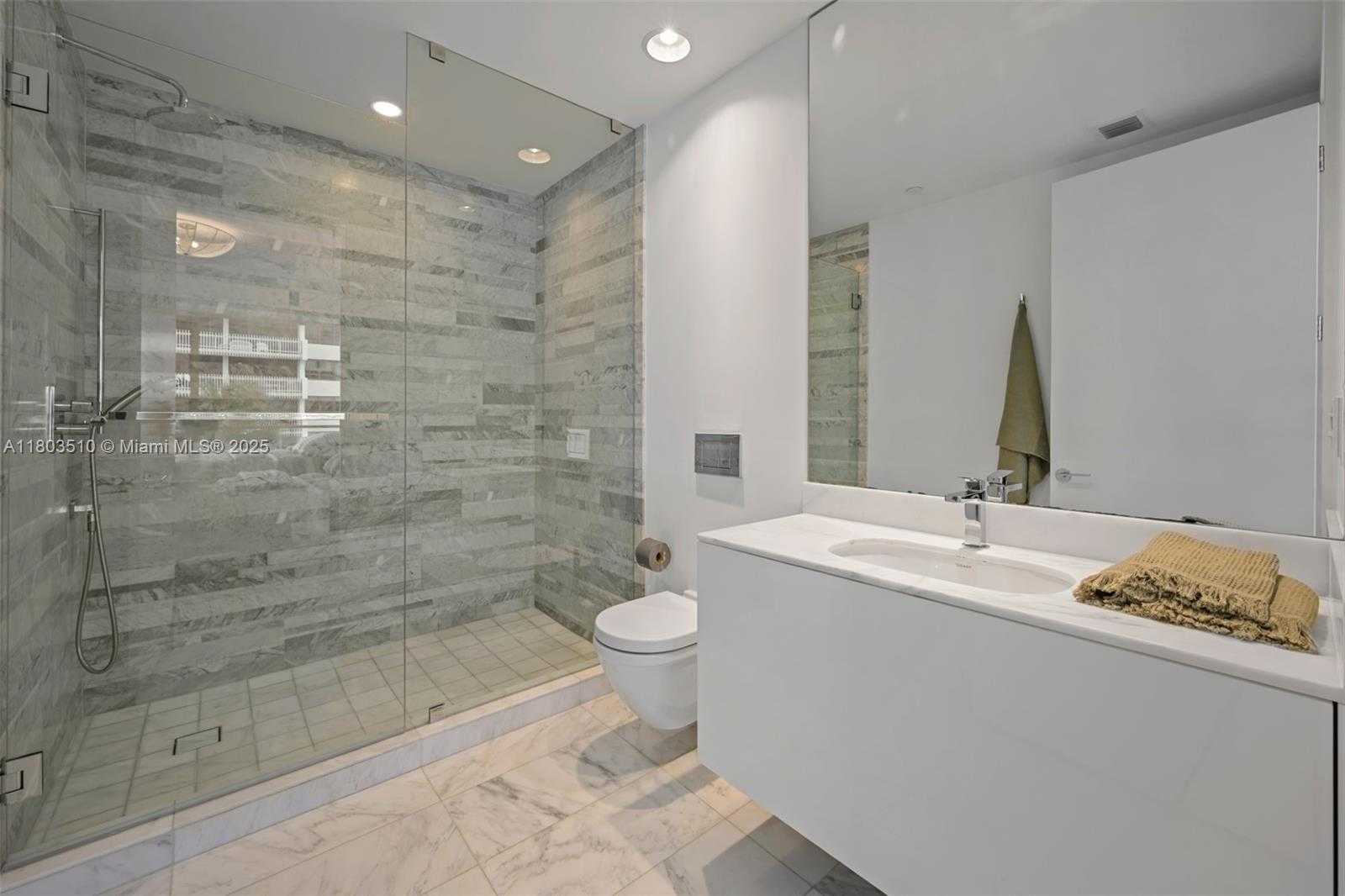 Small Image of 10203 COLLINS AVE #401, Bal Harbour Number 25