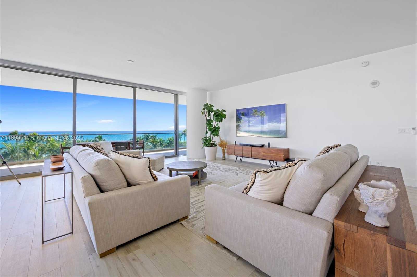 Small Image of 10203 COLLINS AVE #401, Bal Harbour Number 5