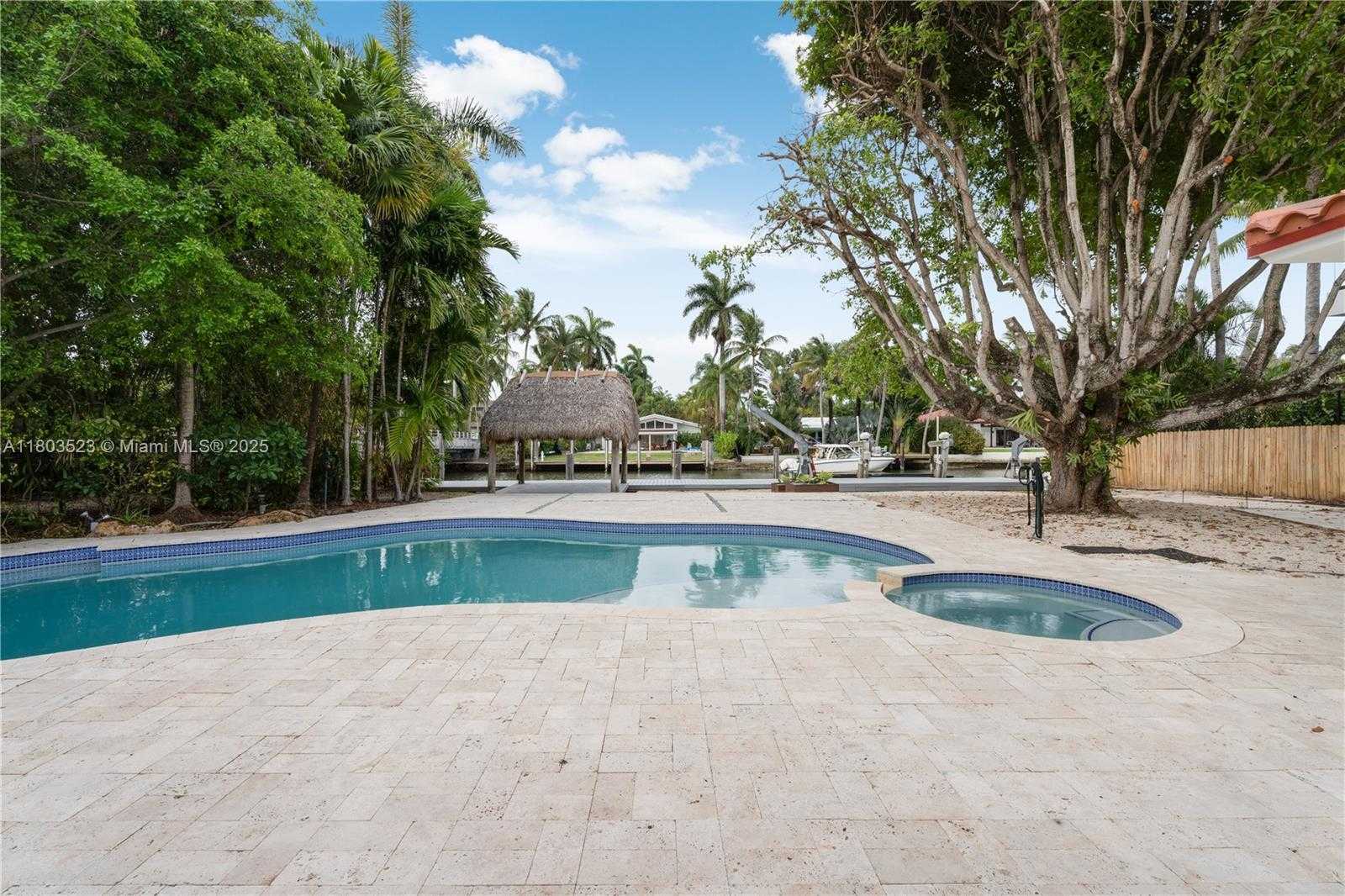 Small Image of 7601 NORTH EAST 9TH AVE #-, Miami Number 22