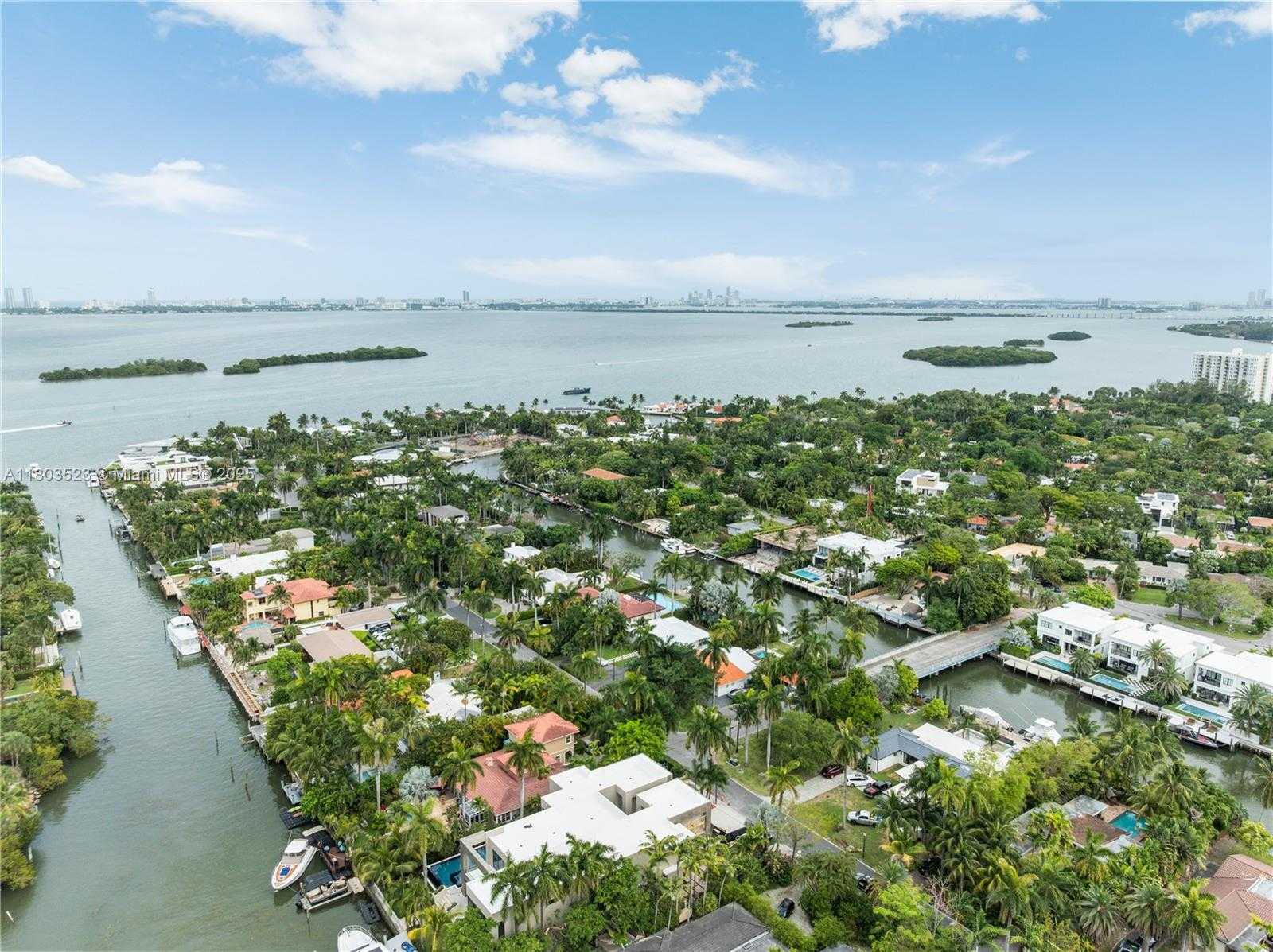Small Image of 7601 NORTH EAST 9TH AVE #-, Miami Number 34