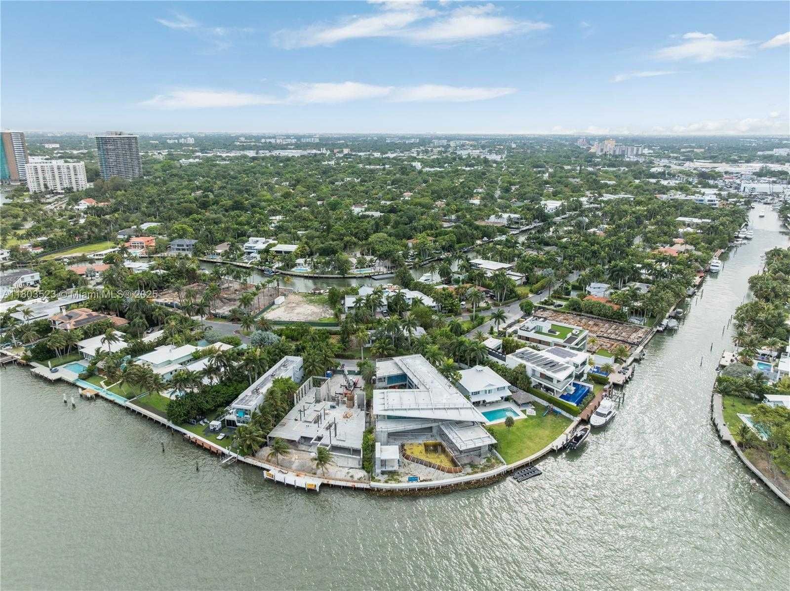 Small Image of 7601 NORTH EAST 9TH AVE #-, Miami Number 37