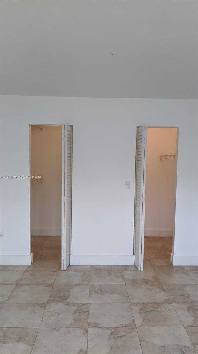 Small Image of 1881 WASHINGTON AVE #5E, Miami Beach Number 11