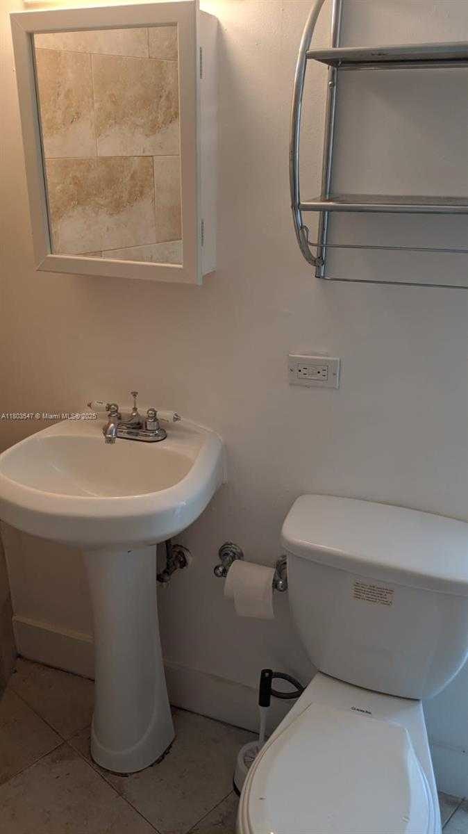 Small Image of 1881 WASHINGTON AVE #5E, Miami Beach Number 6