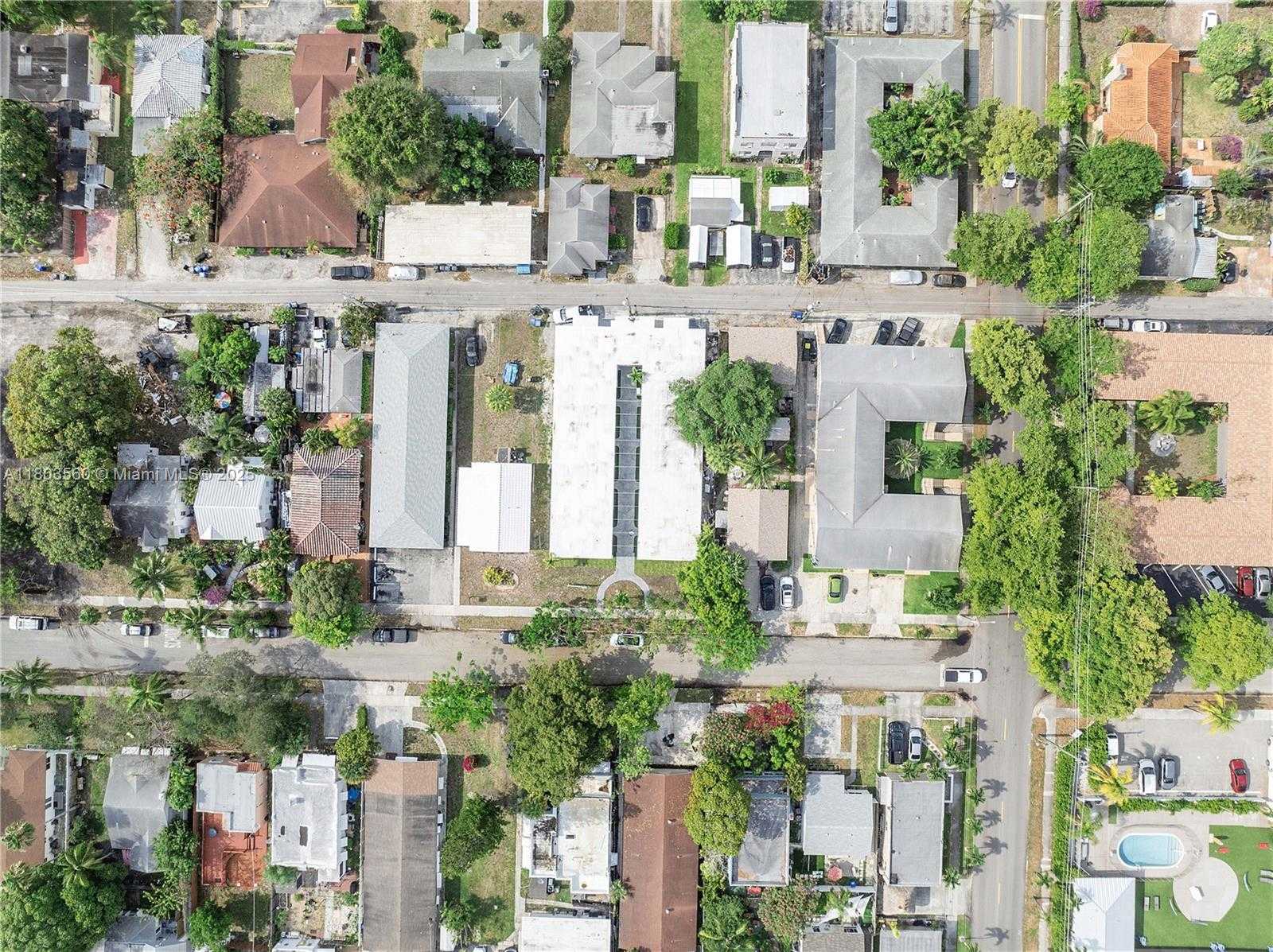 Small Image of 1946 PIERCE ST #8, Hollywood Number 14