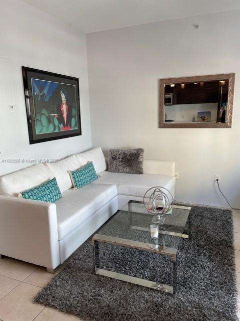 Small Image of 3739 COLLINS AVE #N-306, Miami Beach Number 9
