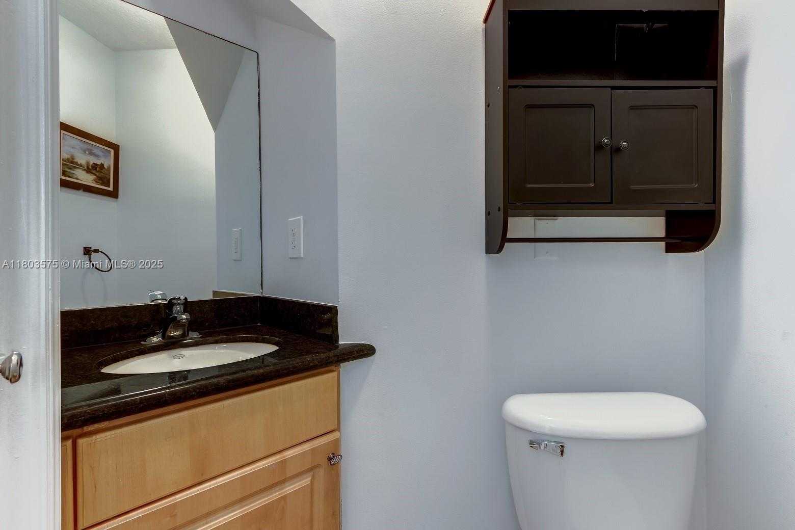 Small Image of 2727 TREASURE COVE CIR #2727, Dania Beach Number 27