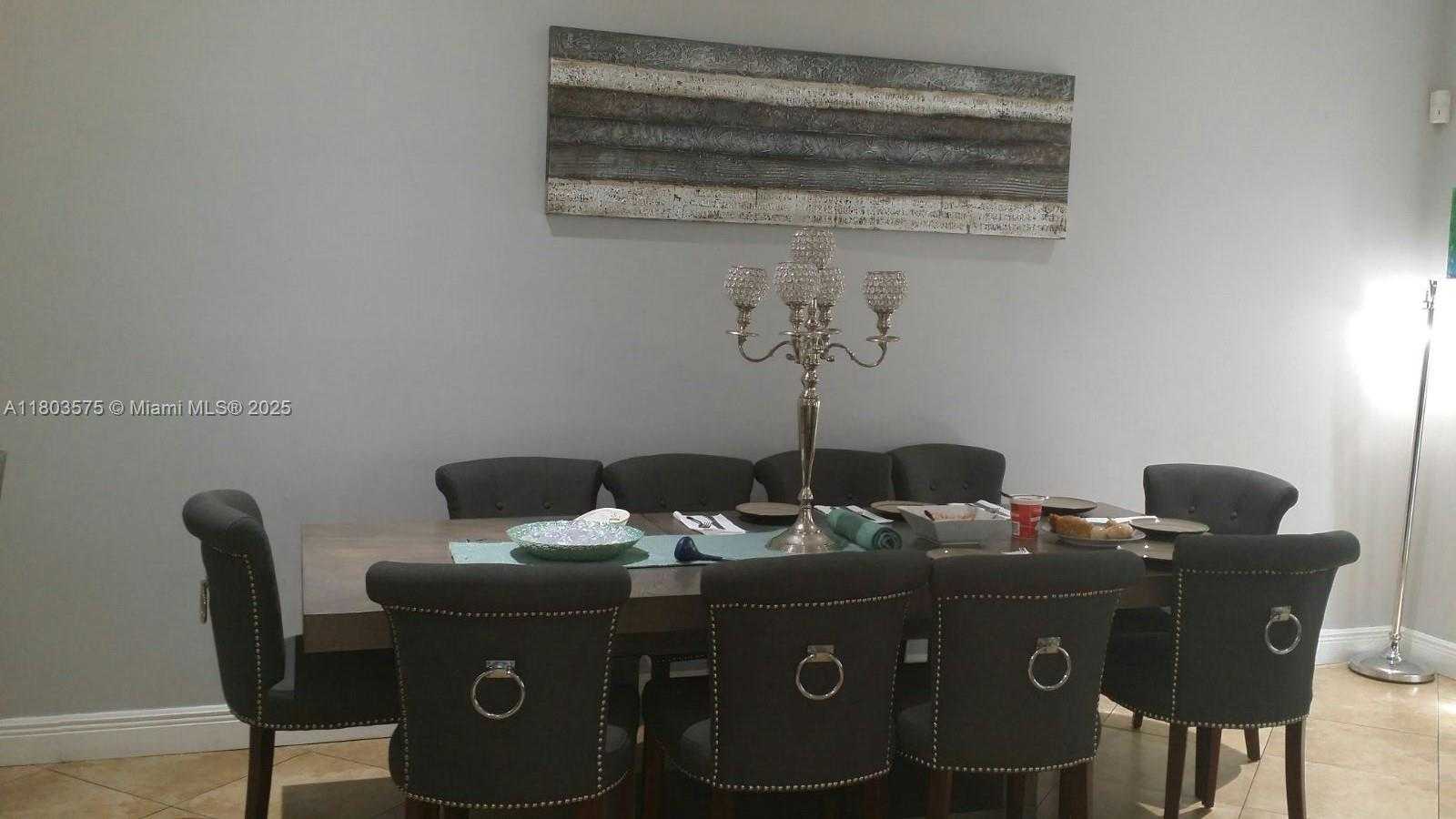Small Image of 2727 TREASURE COVE CIR #2727, Dania Beach Number 6