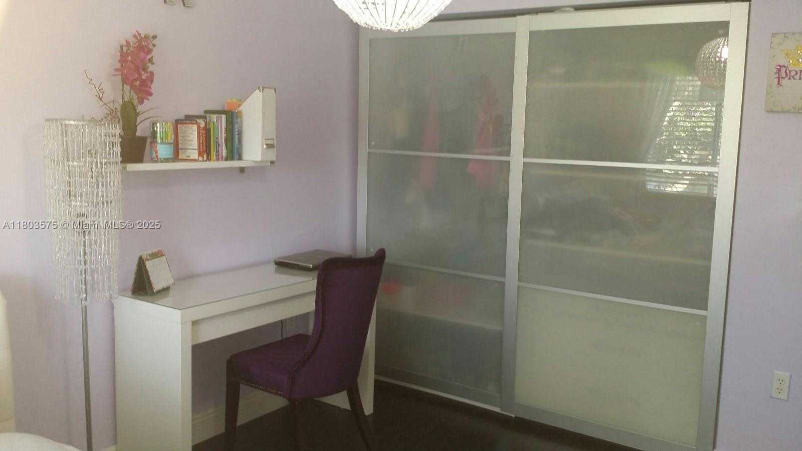 Small Image of 2727 TREASURE COVE CIR #2727, Dania Beach Number 9