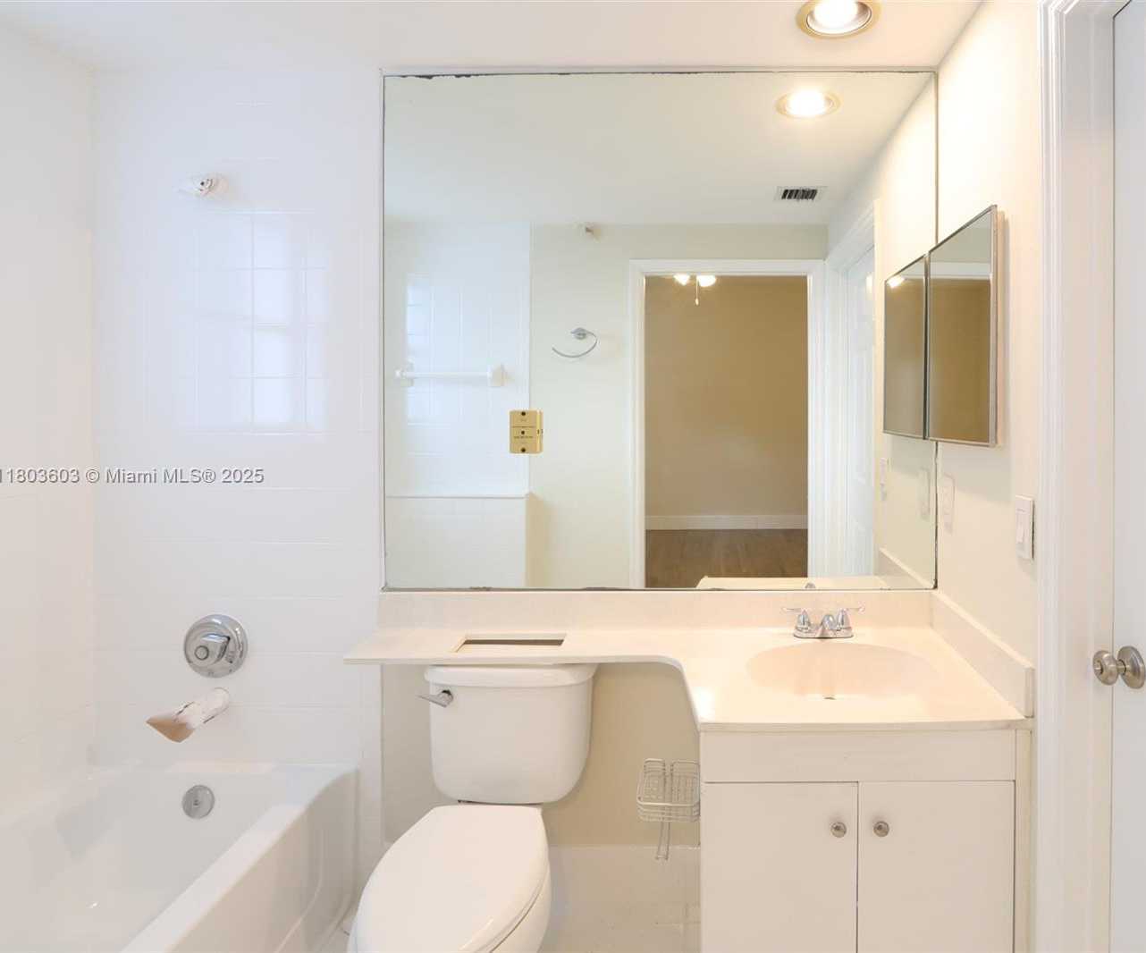 Small Image of 3245 NORTH EAST 184TH ST #13203, Aventura Number 35