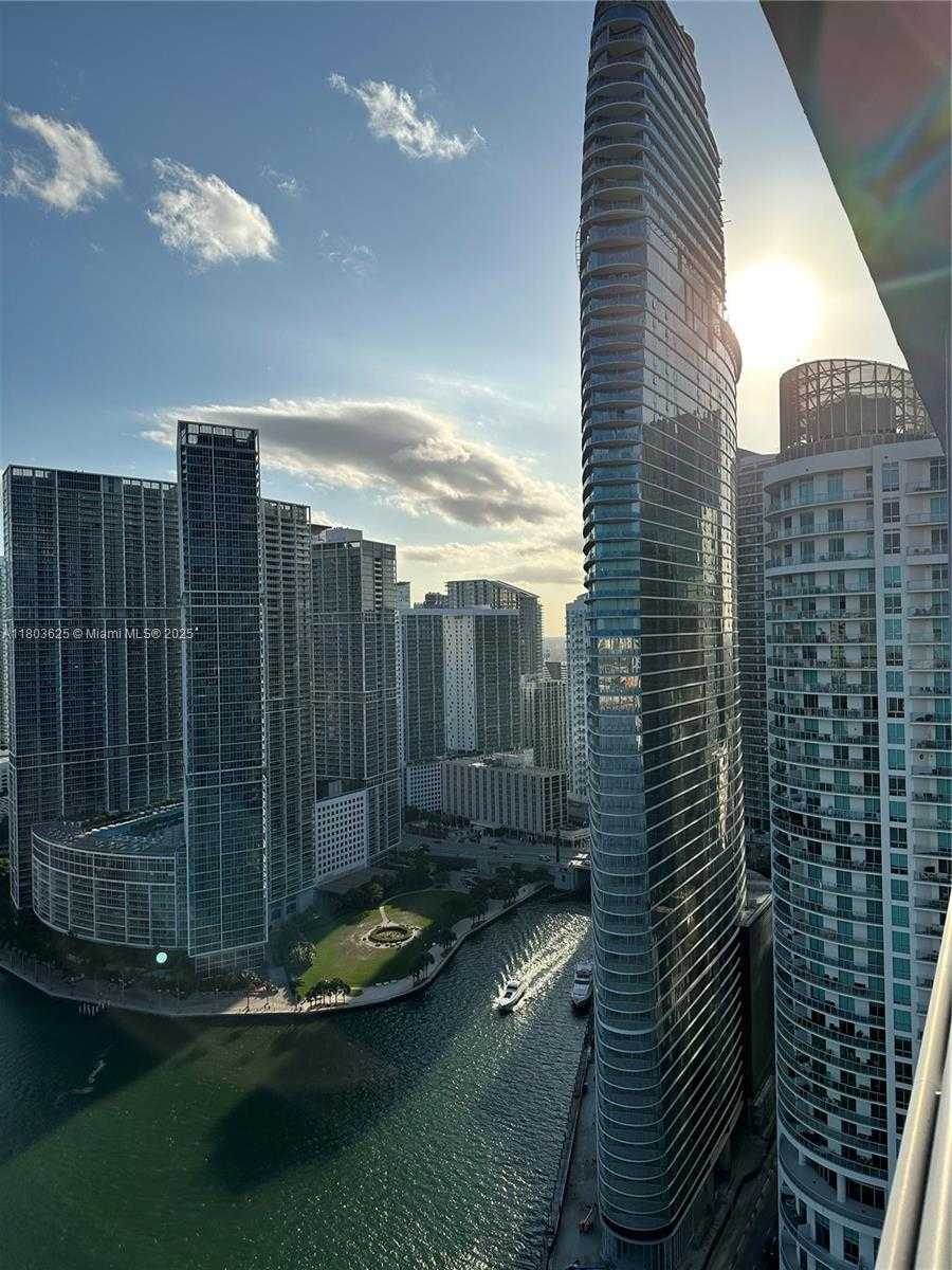 Small Image of 325 SOUTH BISCAYNE BLVD #4119, Miami Number 3