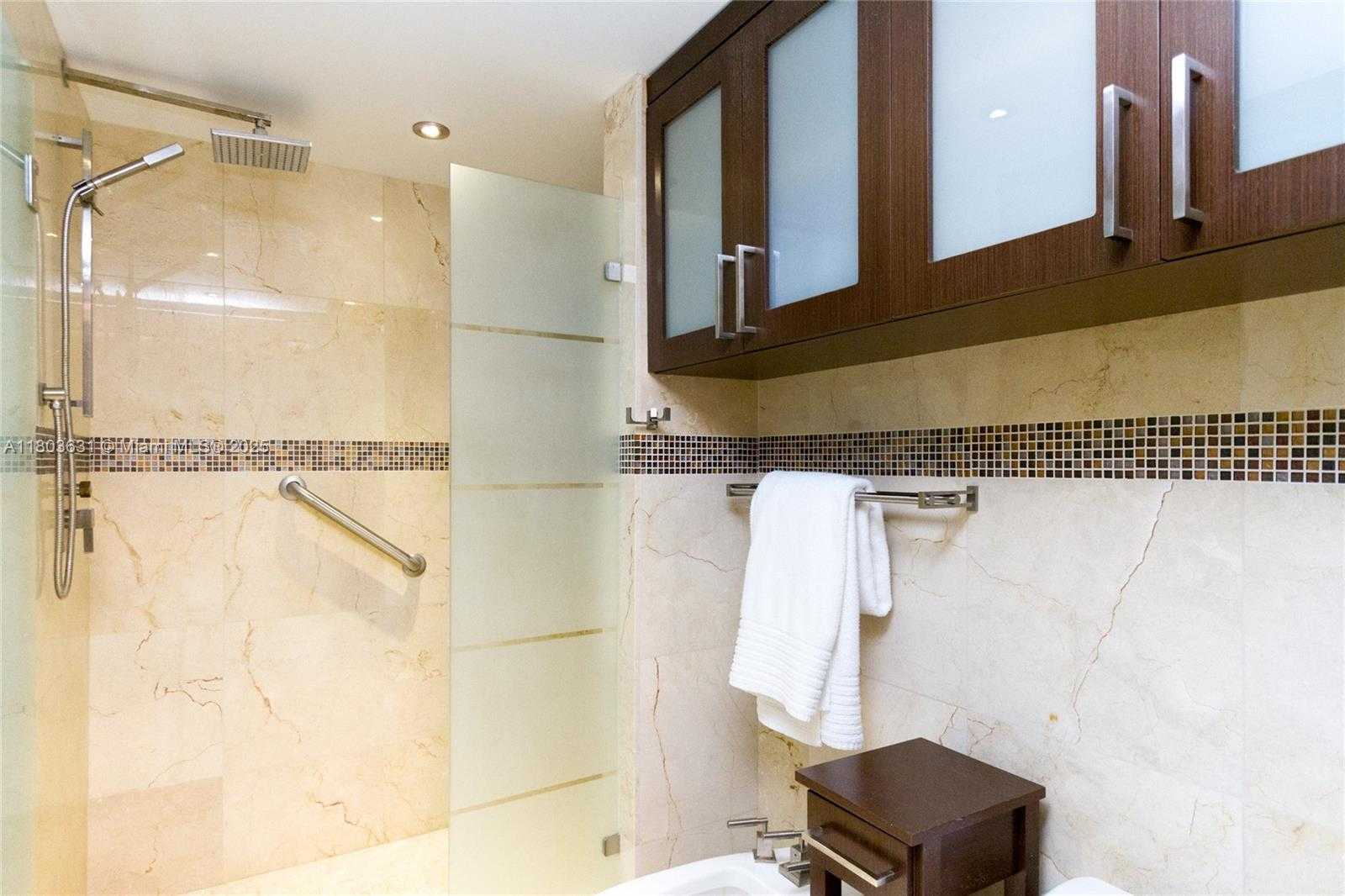 Small Image of 4775 COLLINS AVE #1201, Miami Beach Number 21