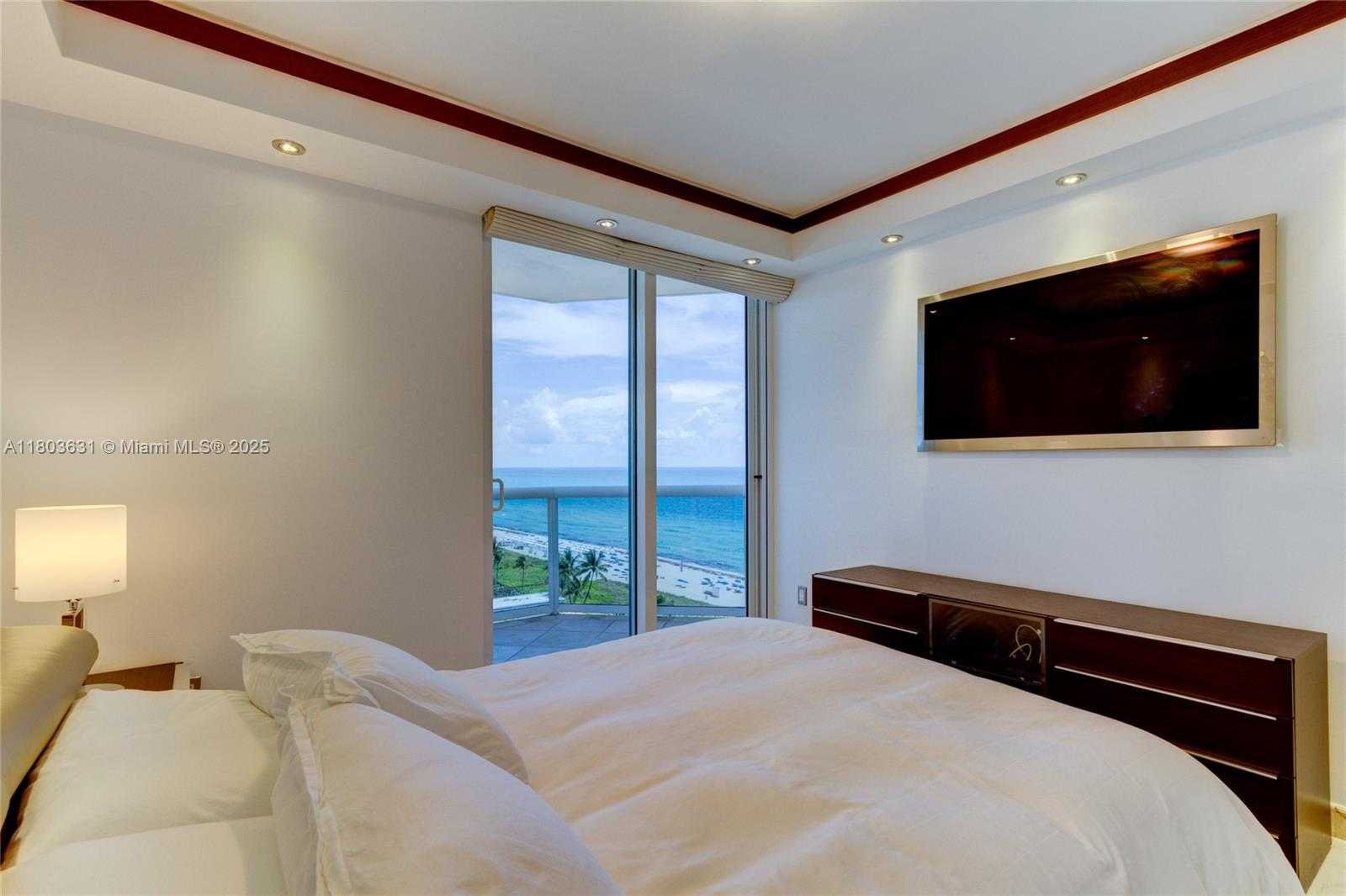 Small Image of 4775 COLLINS AVE #1201, Miami Beach Number 35