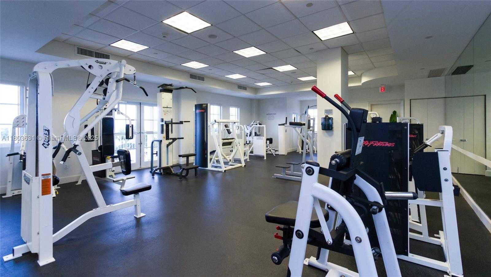 Small Image of 4775 COLLINS AVE #1201, Miami Beach Number 42