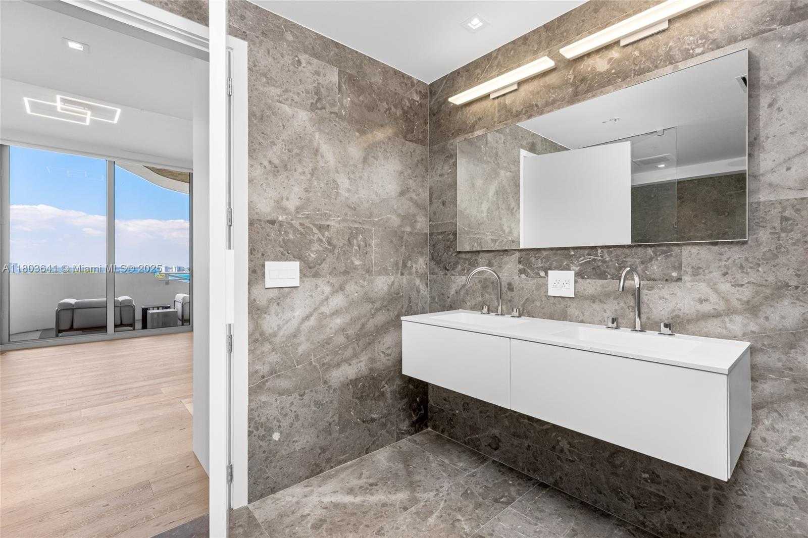 Small Image of 6800 INDIAN CREEK DR #8D, Miami Beach Number 12