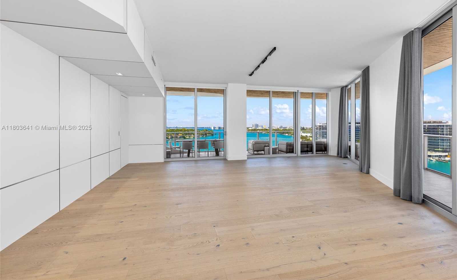 Small Image of 6800 INDIAN CREEK DR #8D, Miami Beach Number 18