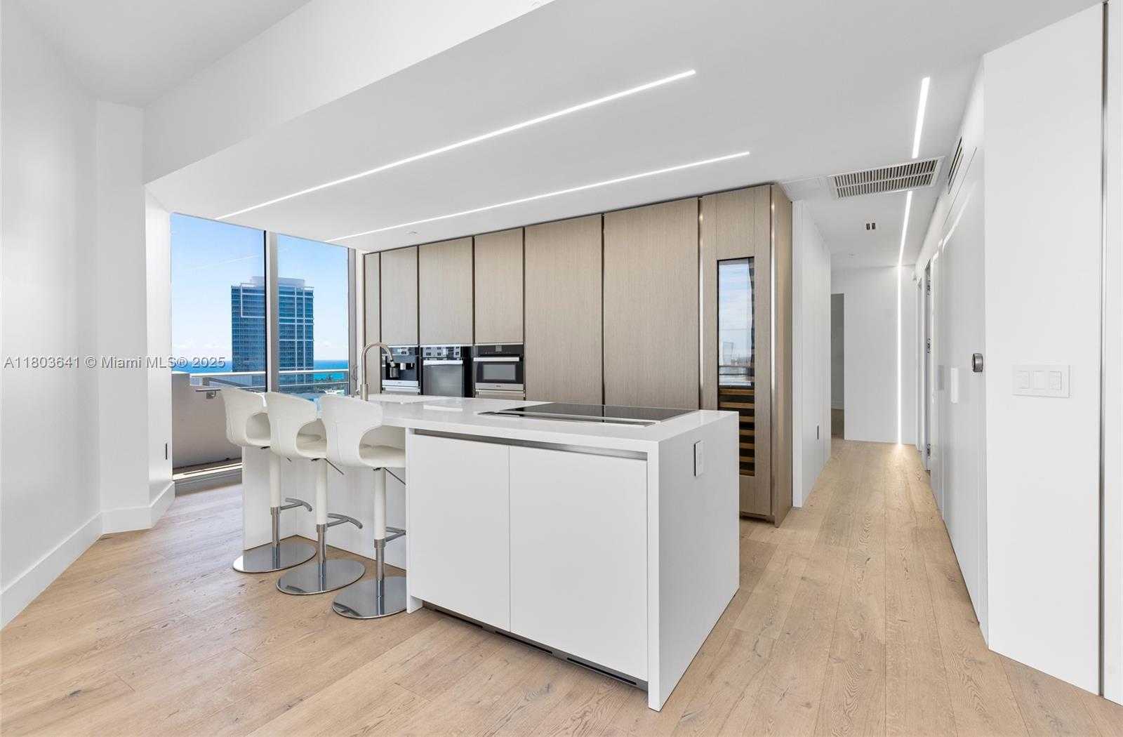Small Image of 6800 INDIAN CREEK DR #8D, Miami Beach Number 22