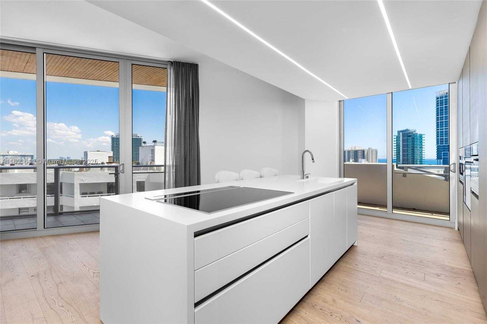 Small Image of 6800 INDIAN CREEK DR #8D, Miami Beach Number 24