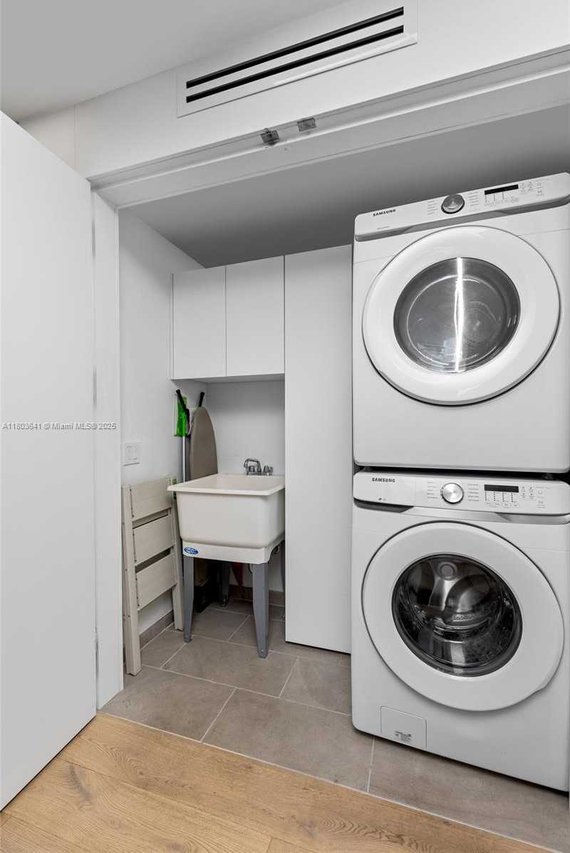 Small Image of 6800 INDIAN CREEK DR #8D, Miami Beach Number 28