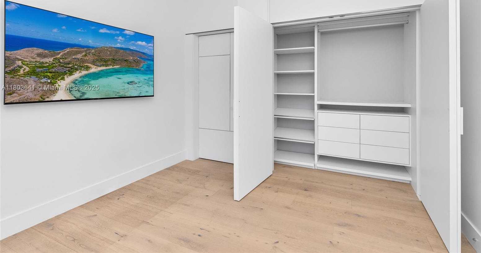 Small Image of 6800 INDIAN CREEK DR #8D, Miami Beach Number 32