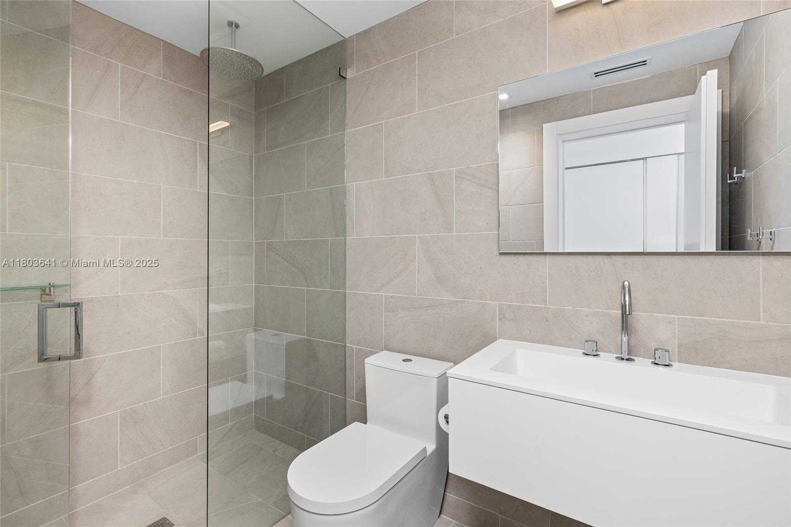Small Image of 6800 INDIAN CREEK DR #8D, Miami Beach Number 36