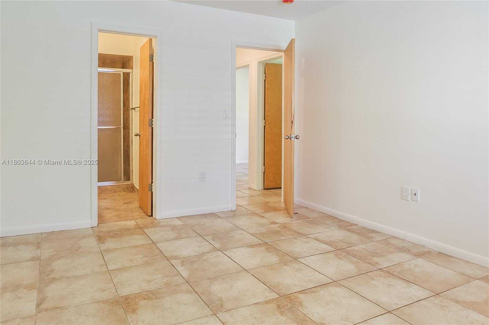 Small Image of 11521 SOUTH WEST 109TH RD #10A, Miami Number 14