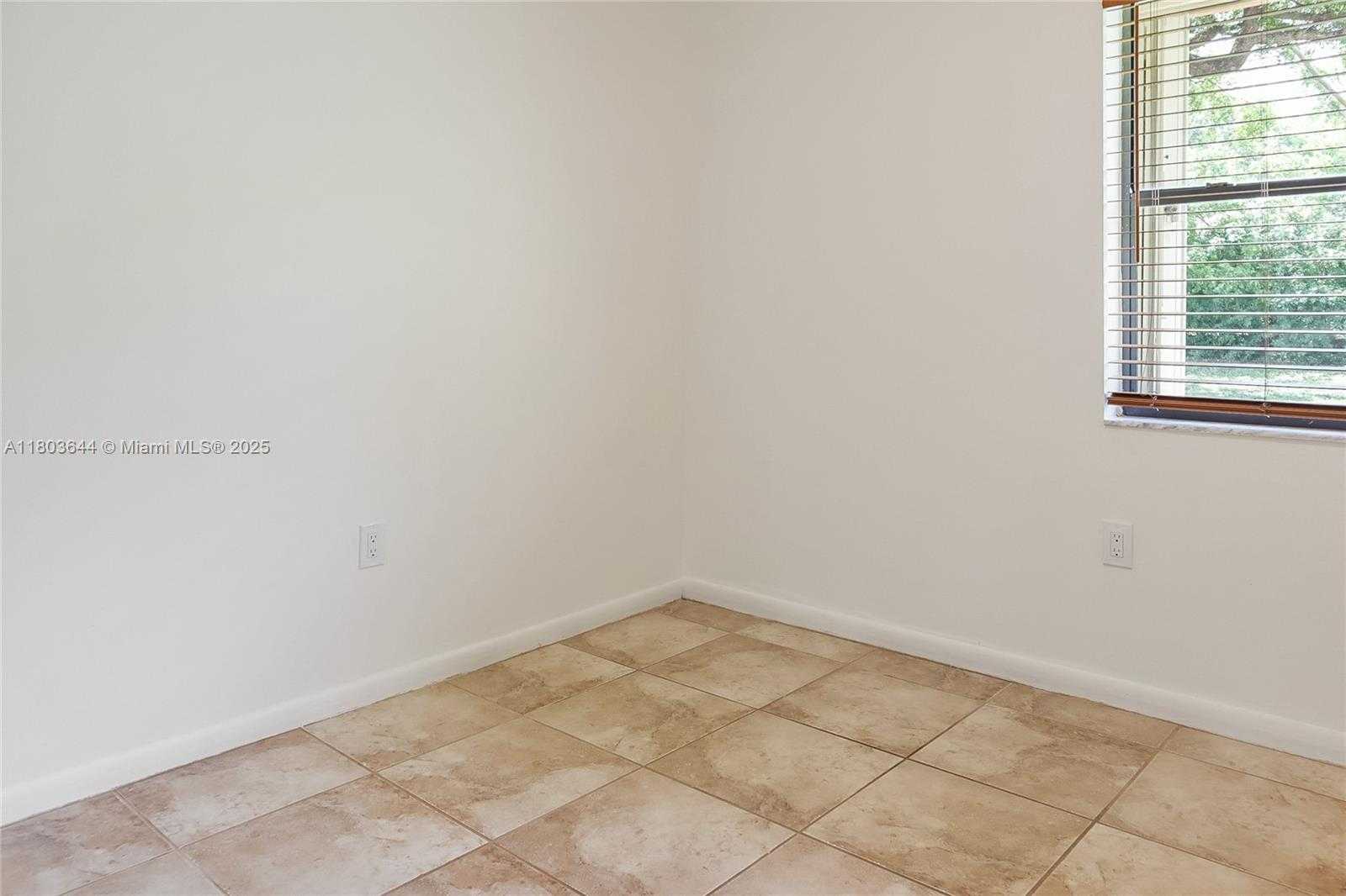 Small Image of 11521 SOUTH WEST 109TH RD #10A, Miami Number 8