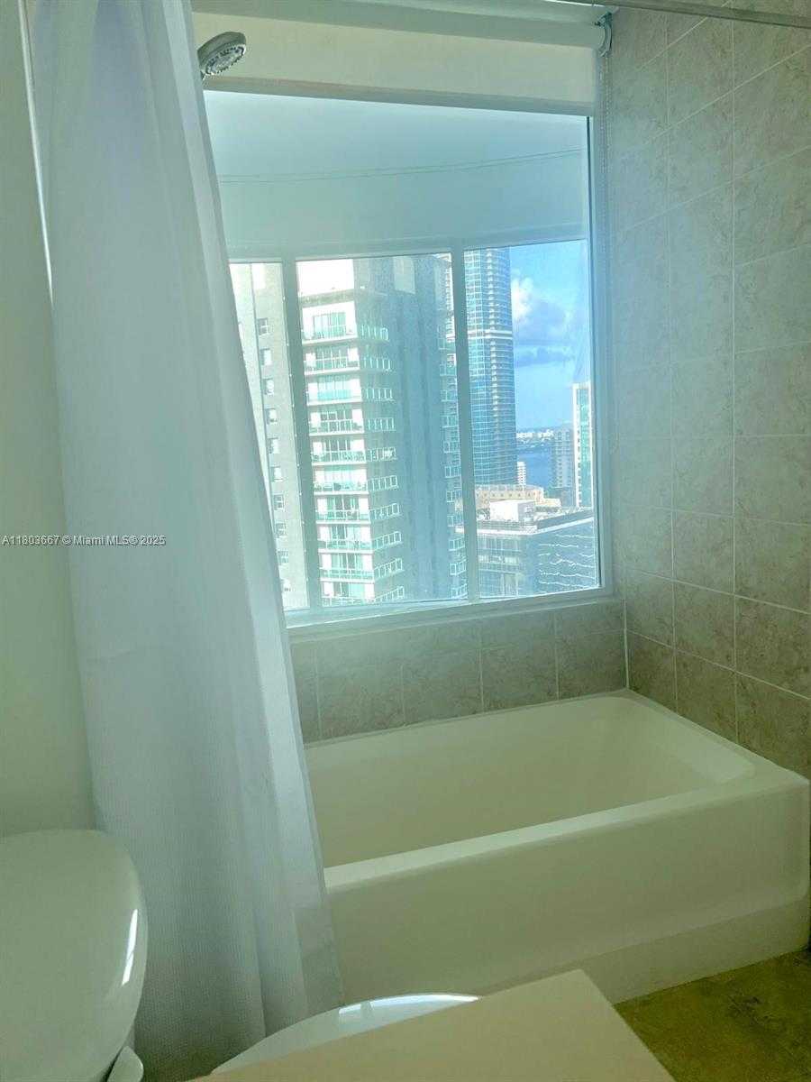 Small Image of 60 SOUTH WEST 13TH ST #2824, Miami Number 16