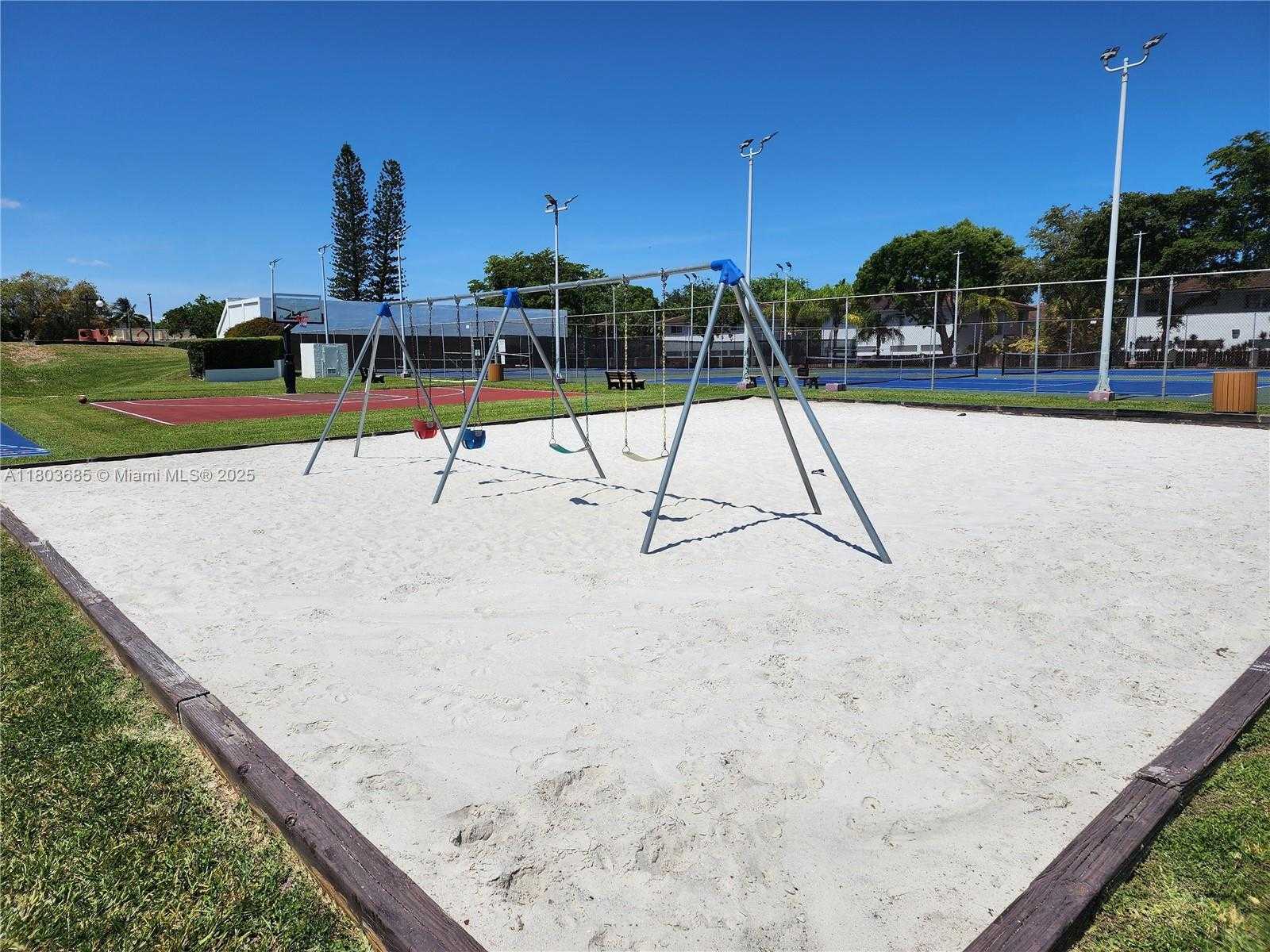 Small Image of 7820 CAMINO REAL #J-315, Miami Number 21