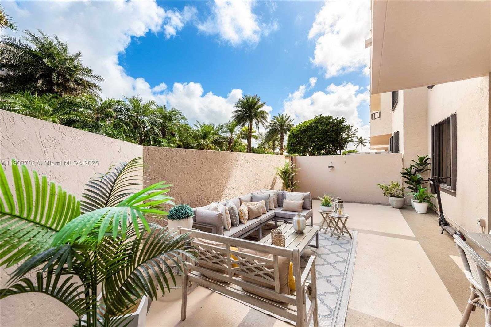 Small Image of 201 CRANDON BLVD #138, Key Biscayne Number 3