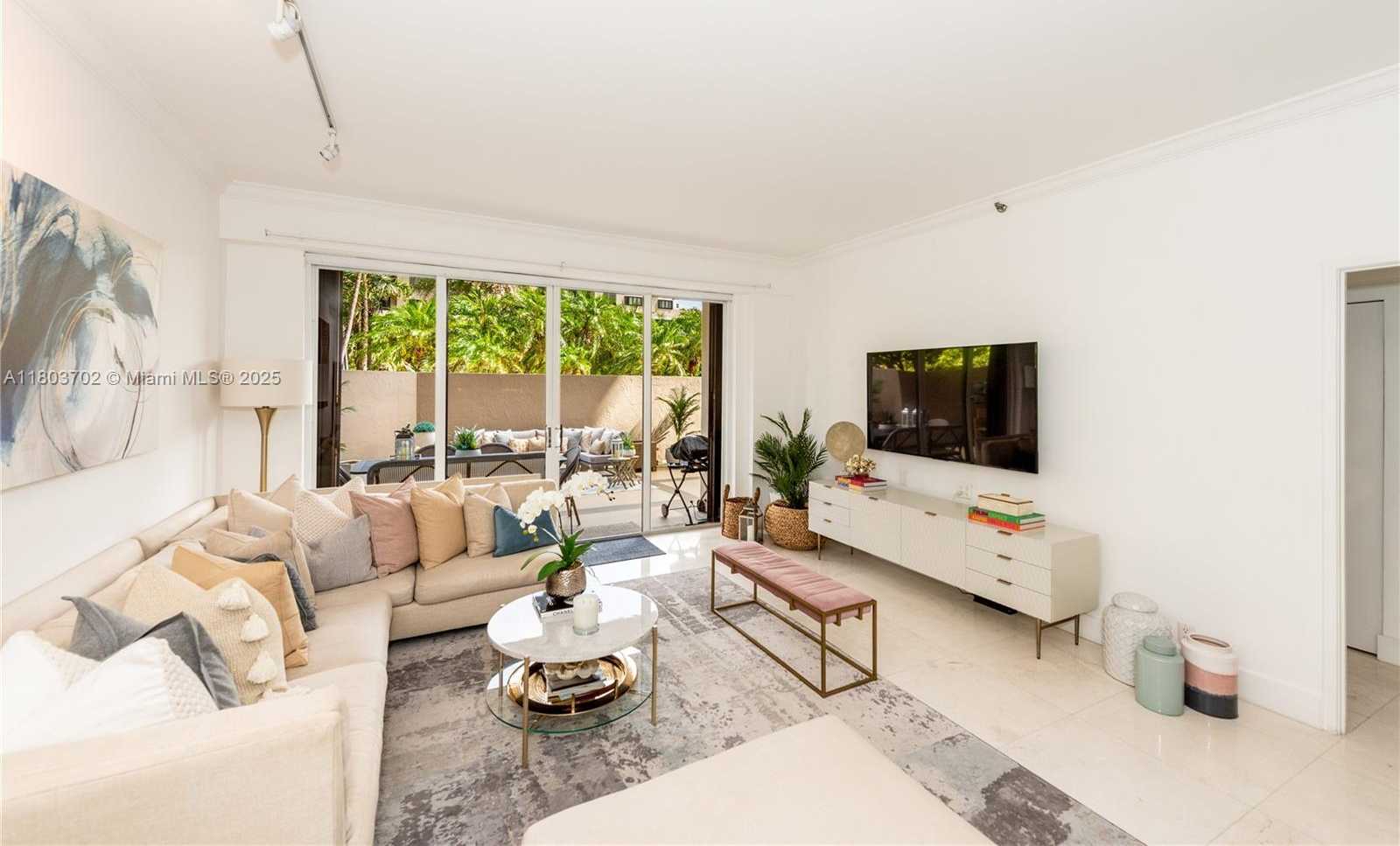 Small Image of 201 CRANDON BLVD #138, Key Biscayne Number 4