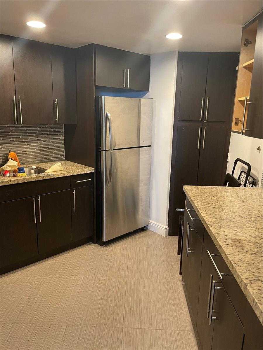 Small Image of 801 BRICKELL BAY DR #667, Miami Number 5