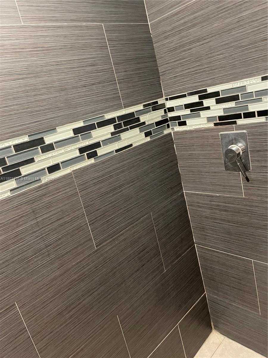Small Image of 801 BRICKELL BAY DR #667, Miami Number 6