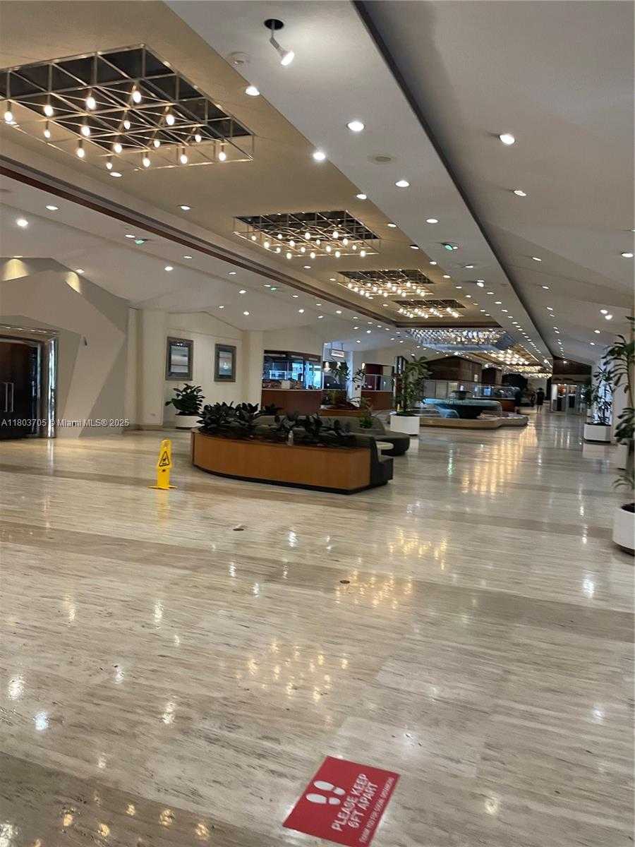 Small Image of 801 BRICKELL BAY DR #667, Miami Number 9