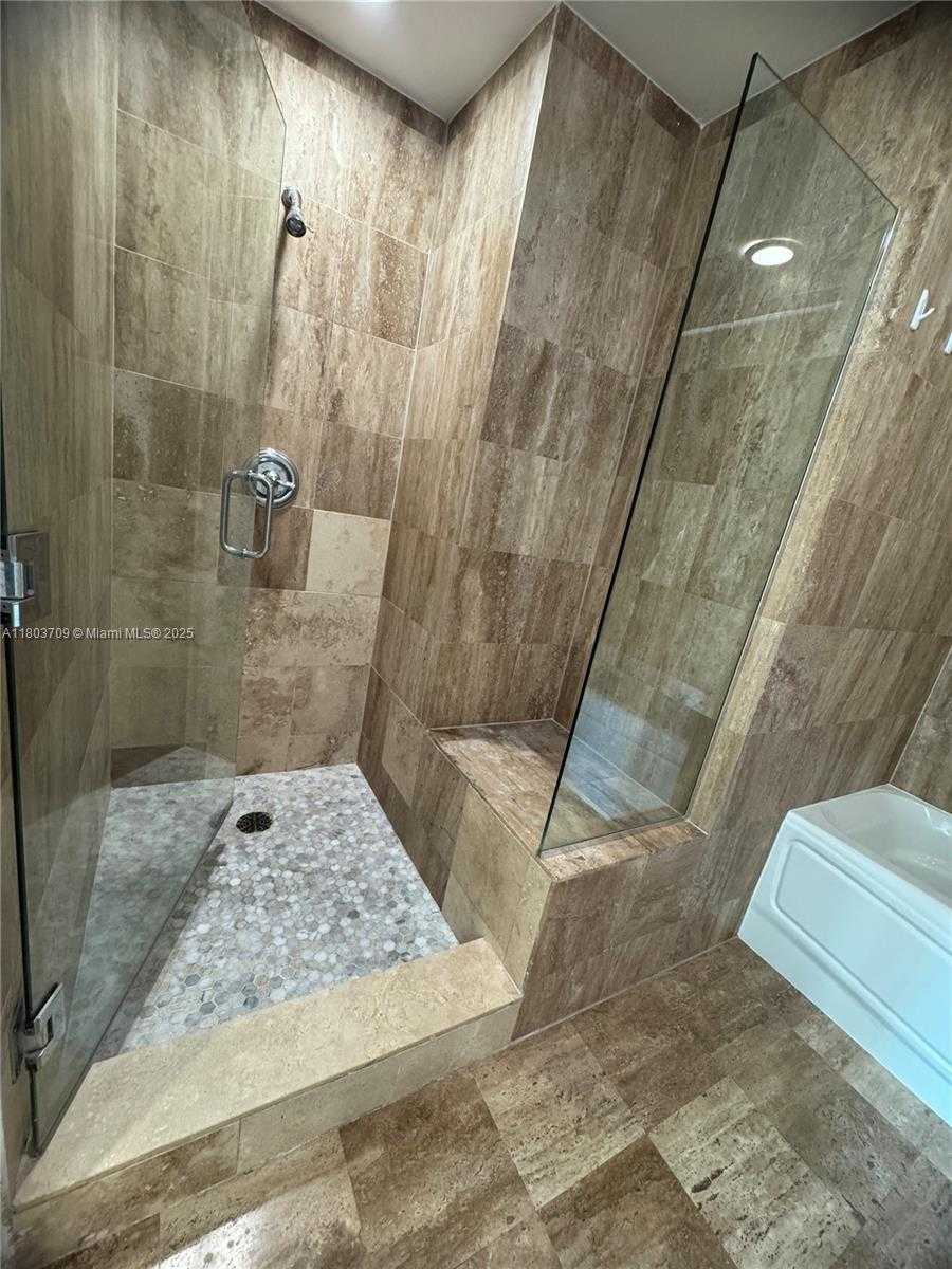 Small Image of 300 SOUTH BISCAYNE BLVD #T-3212, Miami Number 12