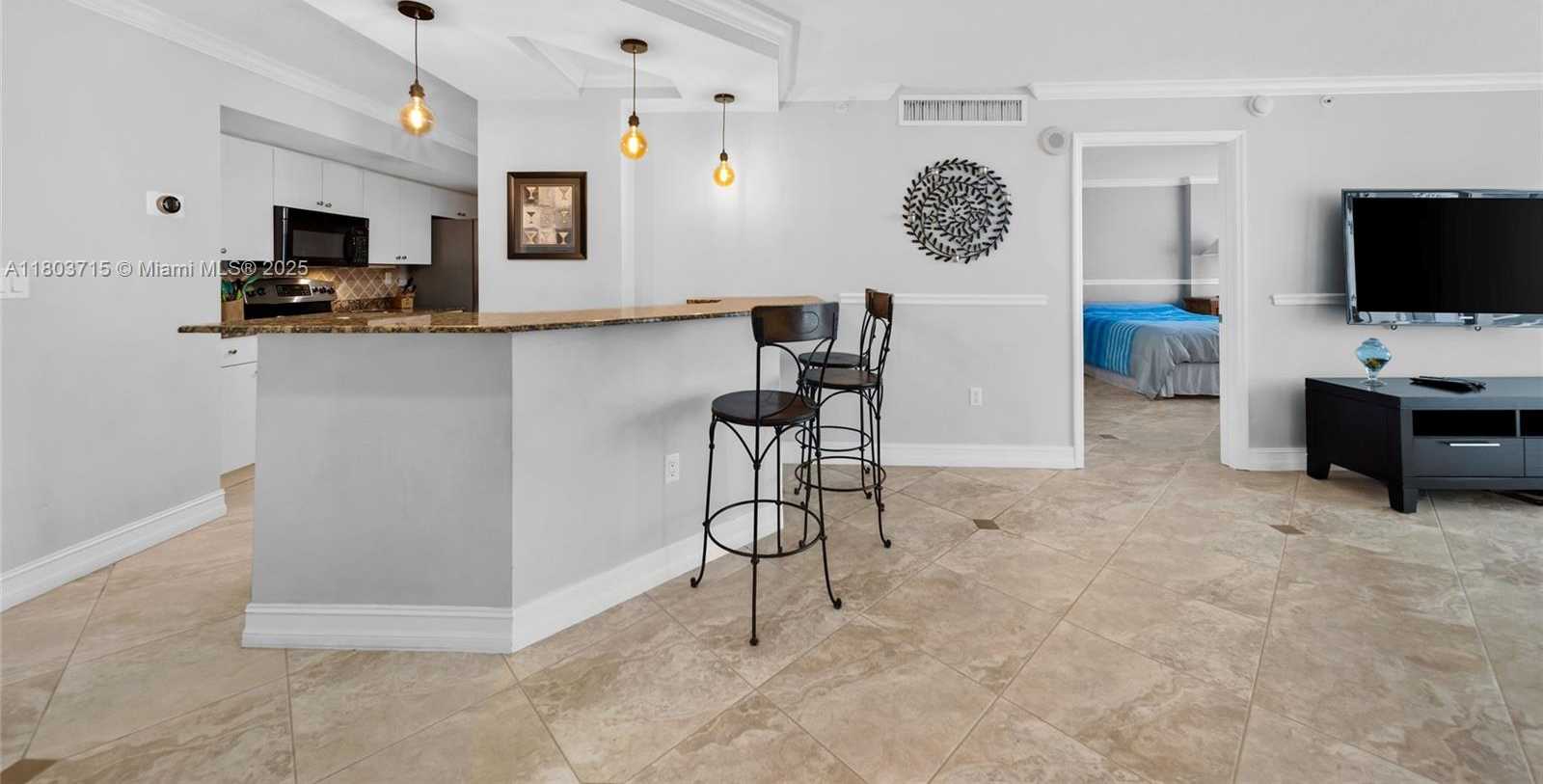 Small Image of 6917 COLLINS AVE #708, Miami Beach Number 15