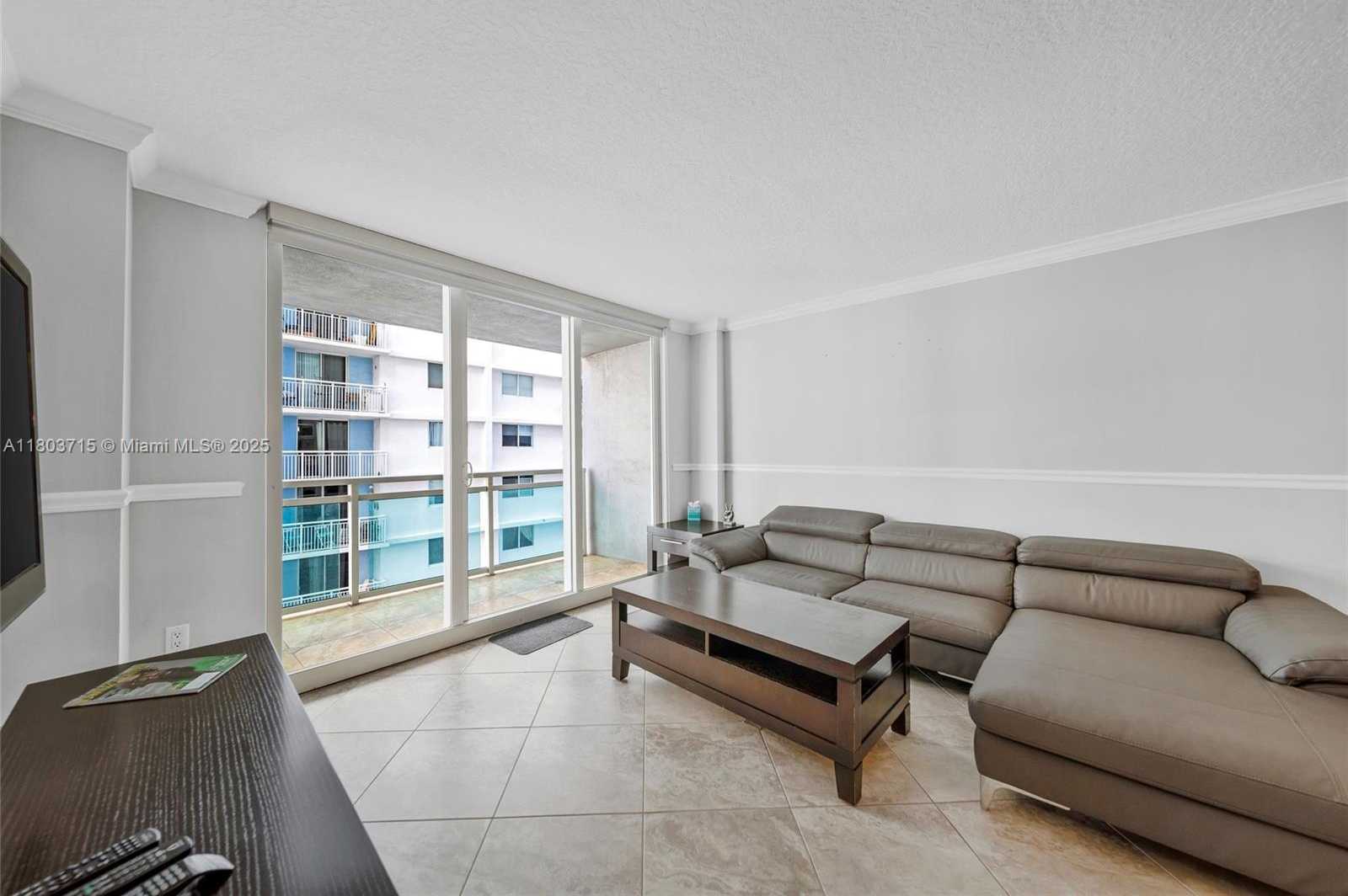Small Image of 6917 COLLINS AVE #708, Miami Beach Number 21